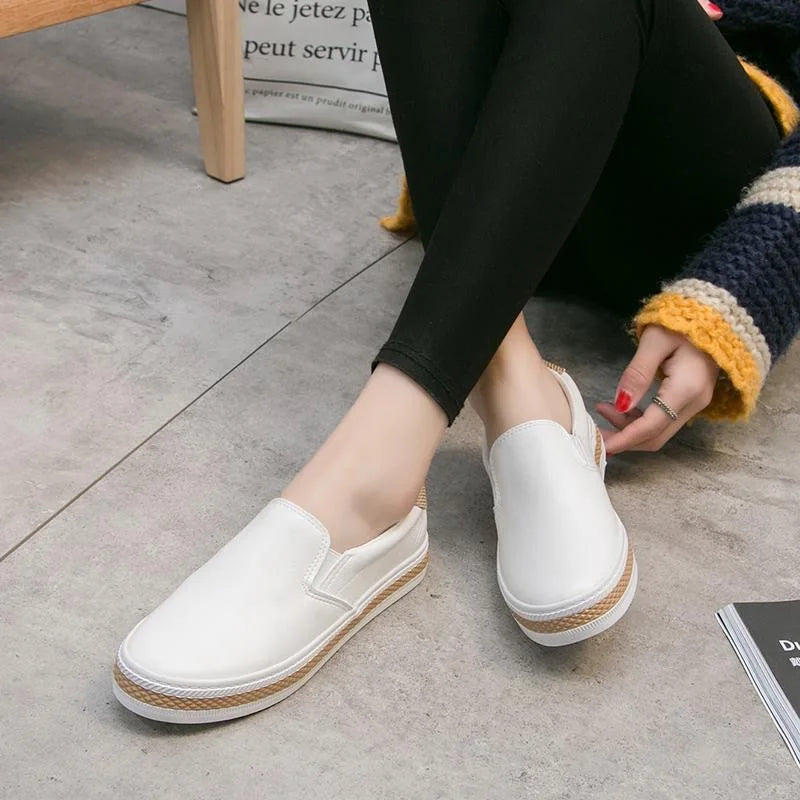 New Spring Autumn Soft Leather Shoes Women Flats Casual Womens White Shoes