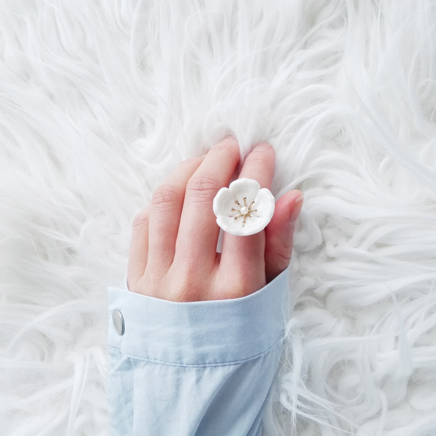 Snow-White Porcelain Plum Blossom Ring