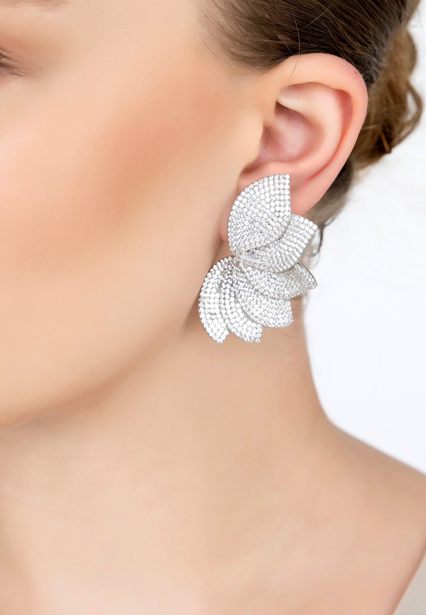 Tropicana Wave Earrings White Silver