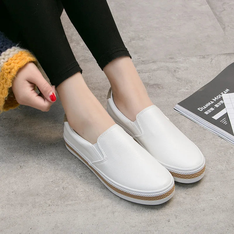 New Spring Autumn Soft Leather Shoes Women Flats Casual Womens White Shoes