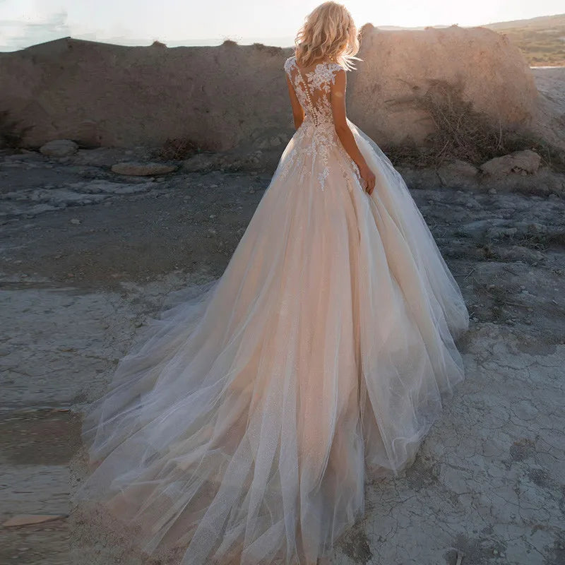 Wedding Dresses Sleeveless Tulle Gowns Long Train Elegant Princess Dresses